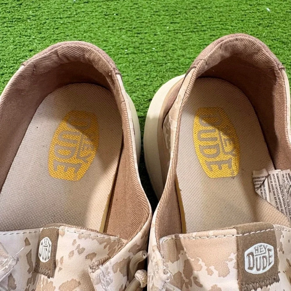 Hey Dude Women's Wendy Peak Cow Tan Slip-On Platform Shoes Size 11